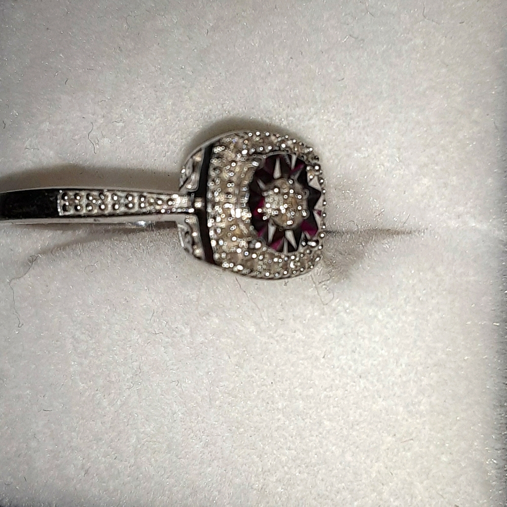 Diamond Ring - Picture 7 of 7